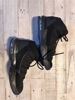 Jordan Black High-Top Basketball Sneakers 5 Youth